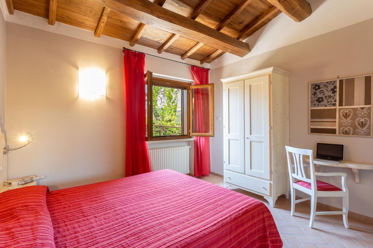 Agriturismo Dei Casali Amelia Bagian luar foto